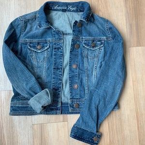 American Eagle Cropped Jean Jacket Medium